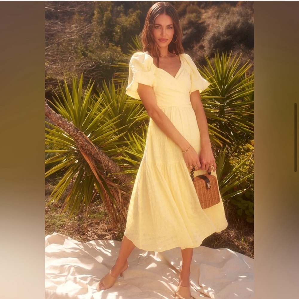 ASTR THE LABEL - Sonnet Puff Sleeve Midi Dress in Pastel Yellow (Size XS)